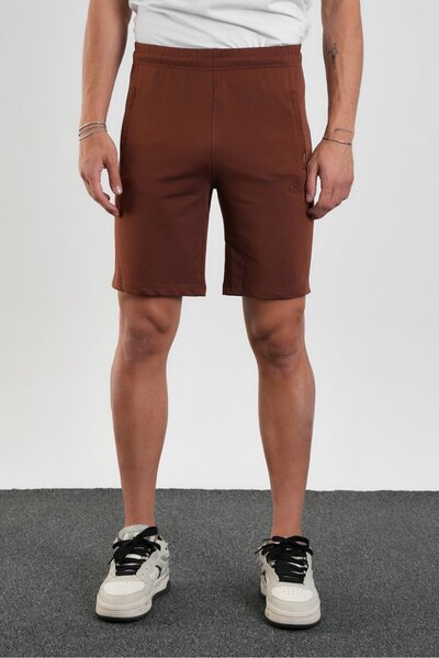 Shooter Sportswear شورت قطني للرجال بقصة عادية وجيوب بسحابين