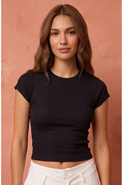 Kadın Basic Beyaz Tişört Bisiklet Yaka Kısa Kol Pamuklu Slim Fit Günlük T-Shirt