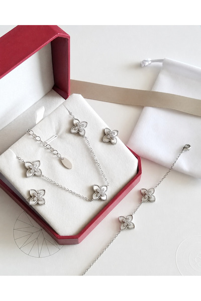 Rexon Elegant Stainless Steel Silver-Tone Flower Motif Jewelry Set Necklace, ...