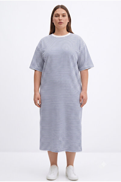 Women's Plus Size Striped Basic Oversize Short Sleeve Slit Dress - Blue