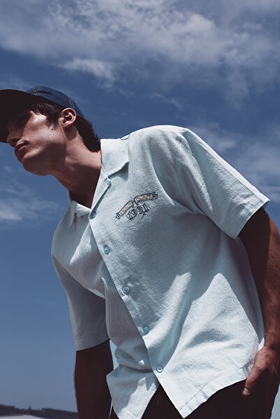 Pull & Bear Nakışlı kısa kollu gömlek