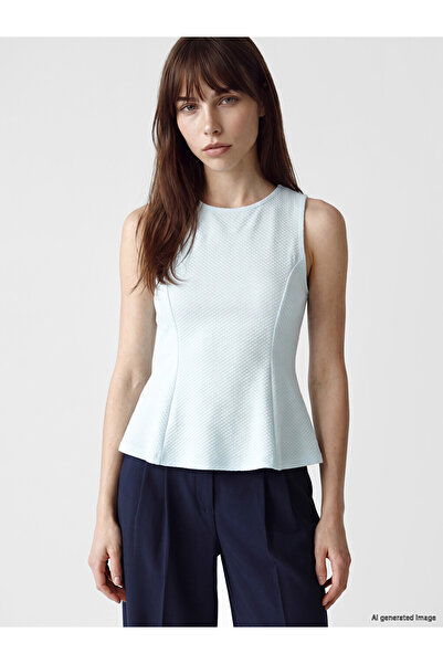 LC Waikiki Rmz Gi̇yi̇m Farkiyla Zero Roba Collar Peplum Blouse