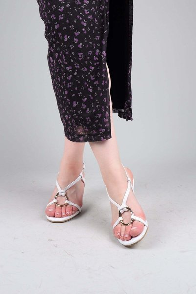 Birikon Li̇vno Gold Ring Buckle Heeled Shoes White