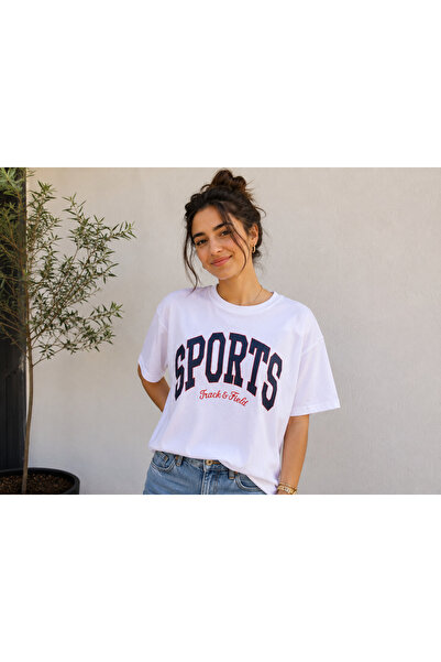 Hotfashion تي شيرت نسائي أبيض مطبوع عليه رياضات
