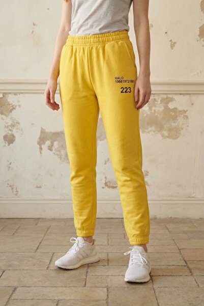 Hiccup بنطلون رياضي متوسط الخصر مطبوع من القطن الليكرا من MY FASHION