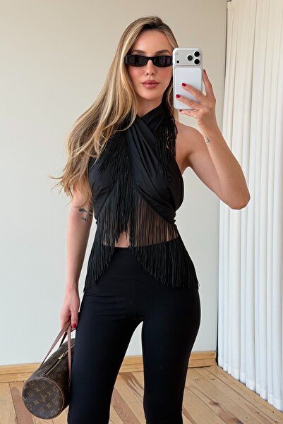 Laluvia شال أسود مزين بشراشيب - 3645