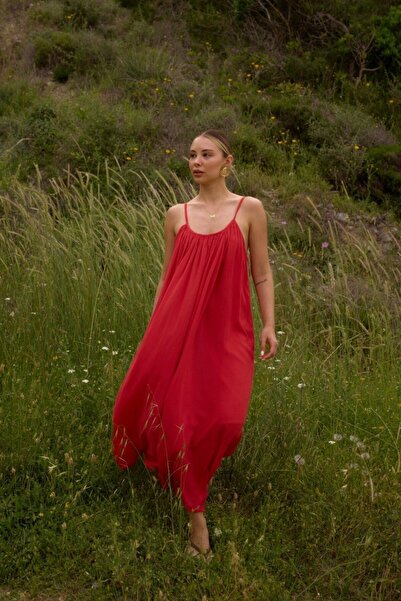 FEMMESTUDIO Women's Red Rope Strap Maxi Dress with Pleated Detail