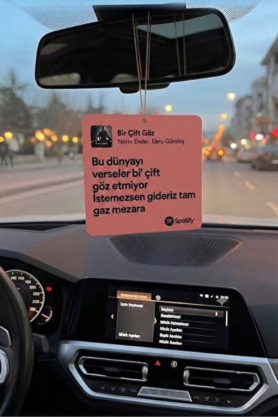 netİz UV Baskı Arabesk Şarkı Sözlü Dikiz Aynası Süsü >”Bu dünyayı verseler bi...