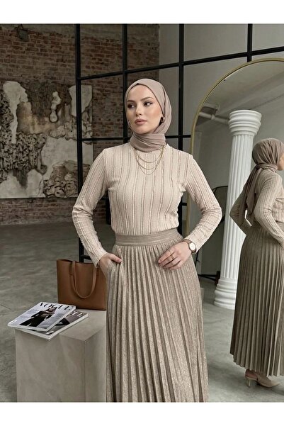 Foremia بلوزة بياقة دائرية مزينة بكشكشة - حجرية