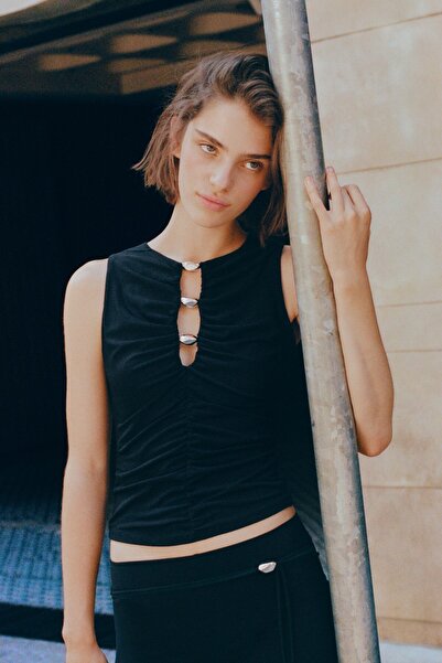 Pull & Bear Aplikeli pencere detaylı top