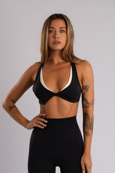 SESEH Black Twist Bra with Contrast Double Color Piping and Removable Pads