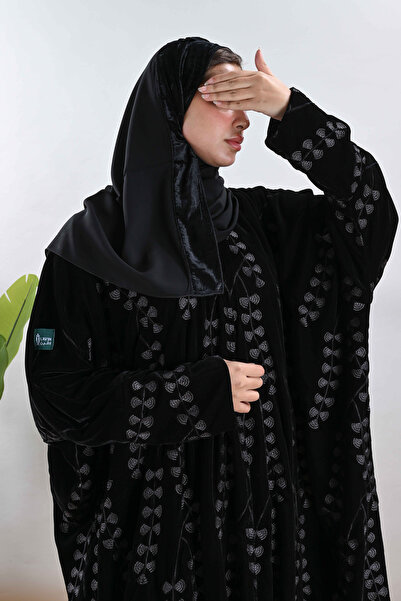 Lavin Embroidered Velvet Abaya