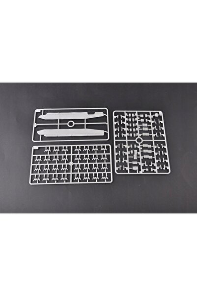 NO BRAND Trumpeter 01555 T-62 Era Mod. Tanc Model 1962 pentru asamblare 1/35