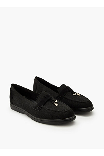 Le Confort Women Metal Charm Loafers
