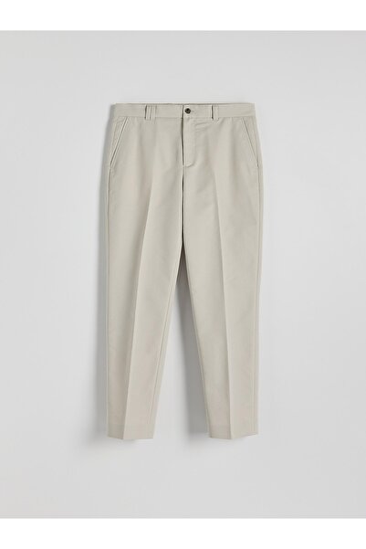 NO BRAND Pantaloni din stofă bej deschis cu detalii, tip chinos, cu buzunare,...