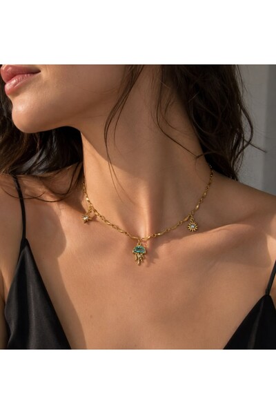 Aurevyn Design Altın Kaplama Ay Zincir Deniz Anası ve Charm Detaylı Kolye