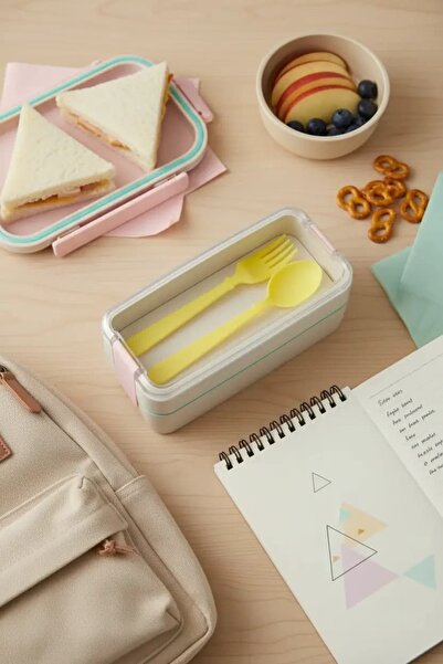 Miniso Lisanslı Çizgili Çift Katlı Beslenme Kutusu 750 mL Bej – Çatal Kaşık S...