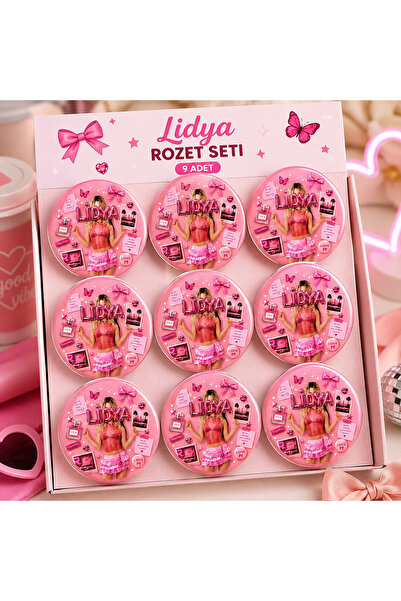MANİFEST İsim Temalı 58 mm Buton Rozet – Kişiye Özel Tasarım | Lidya, Hilal, ...