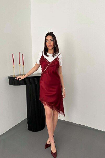 Clothes Fast فستان نسائي قصير غير متماثل بفتحة رقبة على شكل V وحزام رفيع من ا...