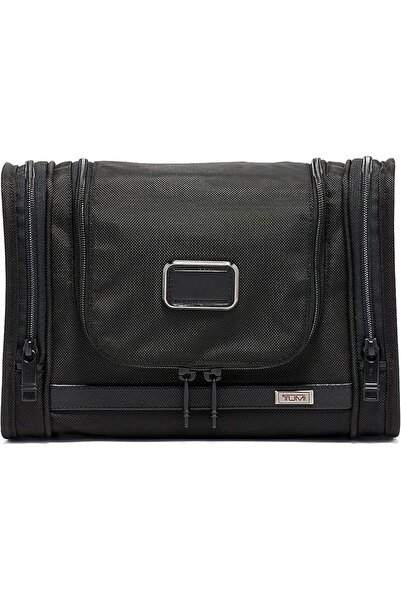 TUMI Alpha 3 Hanging Travel Kit