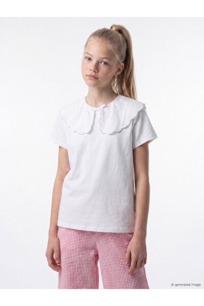 LC Waikiki Trendlucky Bebe Yaka Girl's T-Shirt with a Difference