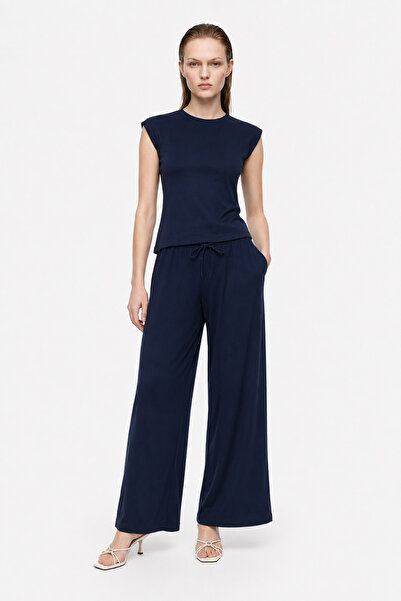 HAKKE Padded Asymmetrical Side Slit Model Set