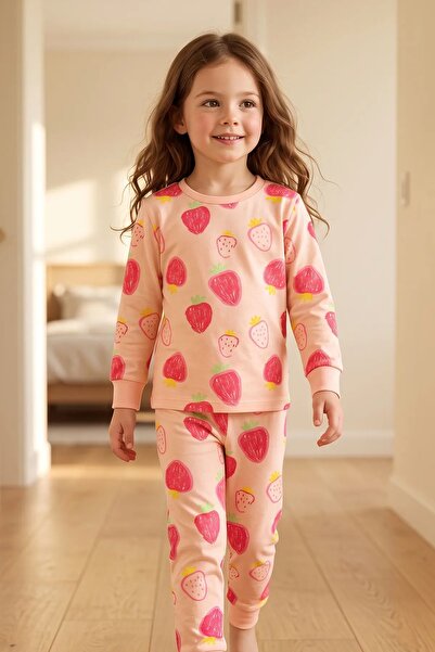 ZUZUNGA Girl's Strawberry - Strawberry Patterned Long Sleeve Pajama Set