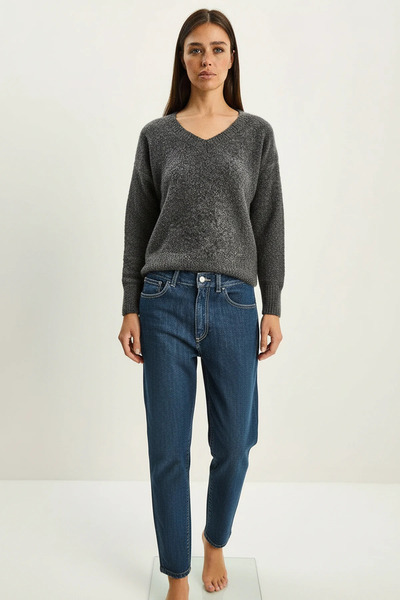 Efnaz style Women's Self-Textured V-Neck Anthracite Sweater