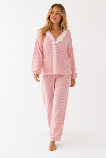 BELLA NOTTE Pembe Beyaz Pötikare Fisto Fırfır Detaylı Uzun Kollu Pijama Takımı