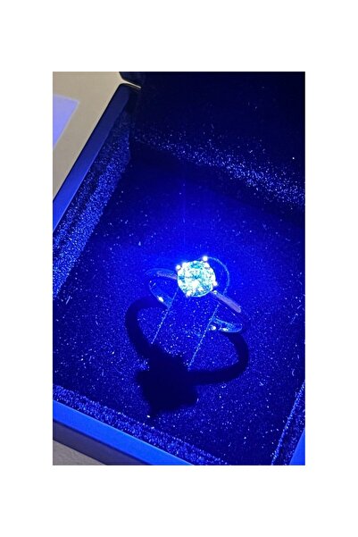 Işıklı Lüks Kutuda 925 Gümüş Kaplama Tektaş Çelik Yüzük – Ayarlanabilir