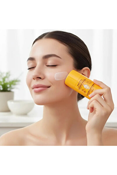 Miniso Lisanslı Zencefil ve Portakal Özlü C Vitaminli Yüz Maskesi – Aydınlatı...