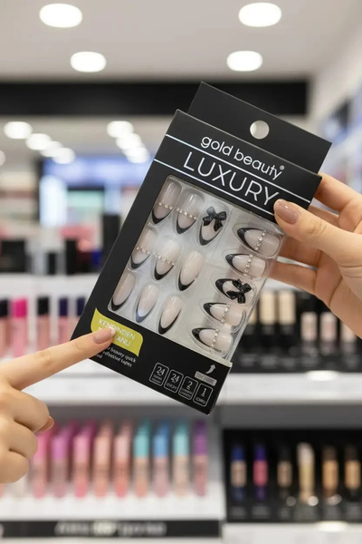 Miniso Taşlı Takma Tırnak