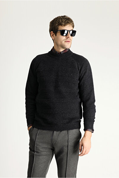 Kiğılı Pulover din tricotaj din lână cu model slim fit cu jumătate de gât