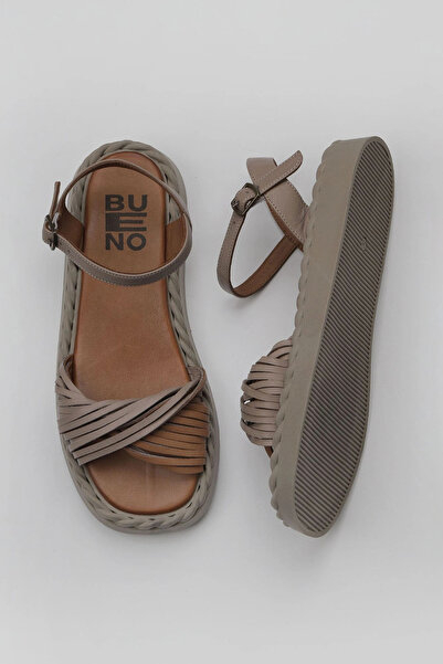 Bueno Shoes Γκρι δερμάτινα γυναικεία φλατ σανδάλια 01wy9110