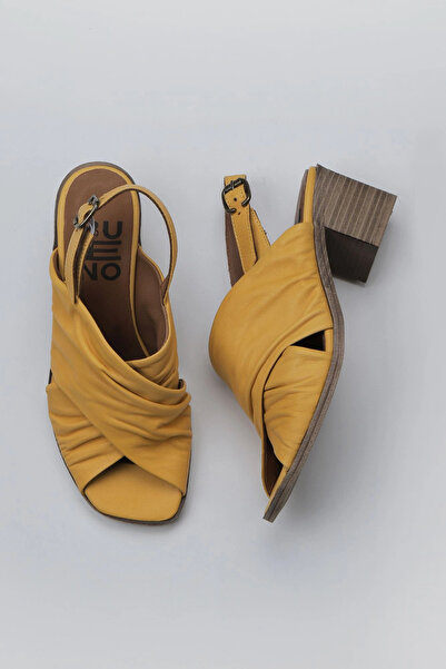 Bueno Shoes أصفر جلد كعب عالي نسائي صندل 01wy4902