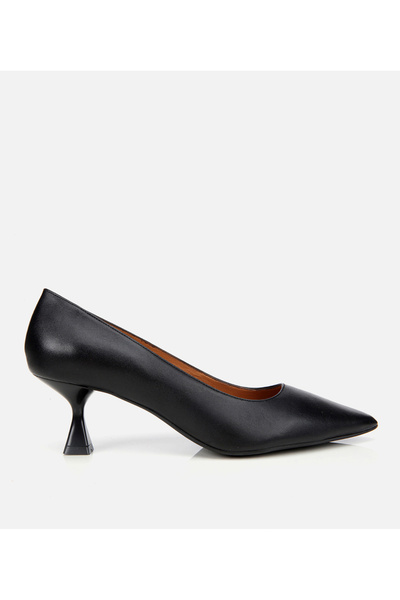 Hotiç Women's Leather Black Flexible Sole Thin Heeled Stiletto