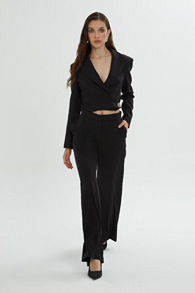 GİZİA Crop Ceketli Pantolonlu Takım