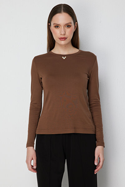 ON O-Neck Basic Blouse with Metal Accessories