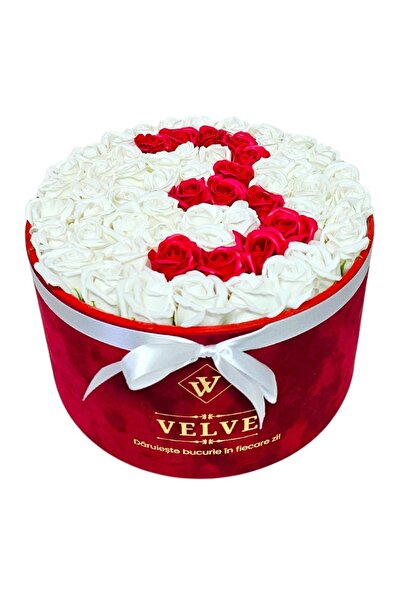 velve Aranjament floral cifra 3 cu 55 trandafiri de sapun in cutie rotunda ca...