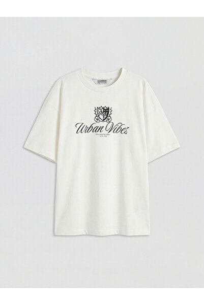 LC Waikiki Trendlucky Girl's T-Shirt with a Printed Difference