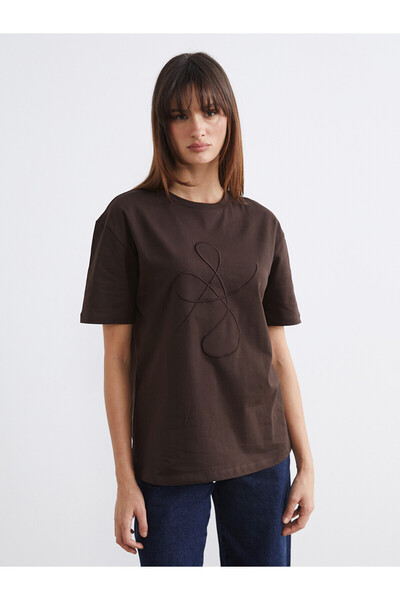 LC Waikiki Trendlucky Embroidered 100% Cotton Women's T-Shirt with a Difference