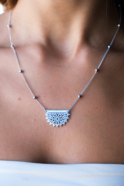 Serenite Collection قلادة هيتيت الفولاذية