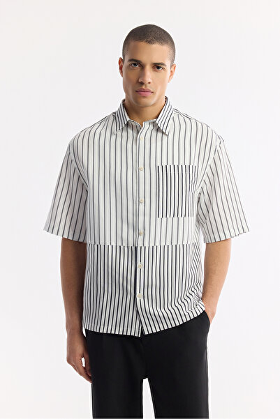 Avva Men's Black-White Classic Collar Viscose Blended Short Sleeve Boxy Fit S...