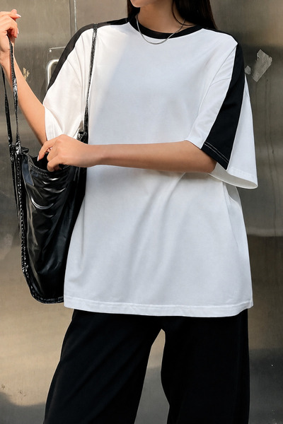 CLAYES White Body T-Shirt with White Stripes on the Shoulder - Oversize Crew ...