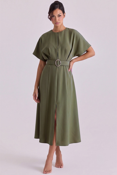 MODA DURAĞI KALİTELİ MİDİ ELBİSE YIRTMAÇ DETAYLI KEMERLİ