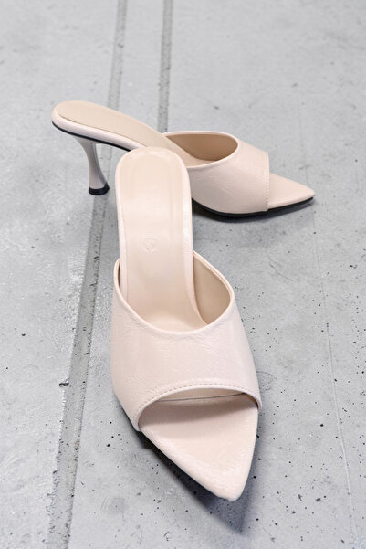 HFKY Γυναικείες παντόφλες με μυτερή μύτη και τακούνι