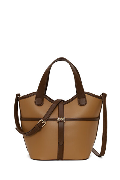 Derimod Γυναικεία τσάντα ώμου σε σκούρο μπεζ χρώμα με μακρύ λουράκι 26SBD266618