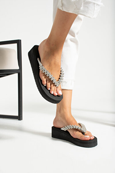 VestioStore Sandy Kadın Siyah Gümüş Boncuklu Parmak Arası 4.5 cm Konfor Platf...