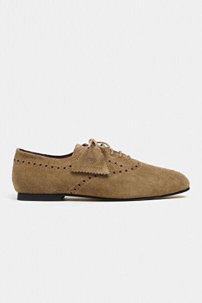 NİŞANTAŞI SHOES Estina Rome Μπεζ δερμάτινα σουέτ με λεπτομέρεια με σχέδιο, κλ...