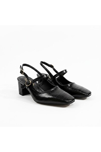 AZR Klin Heel Shoes with Doka Dateyl on the Back